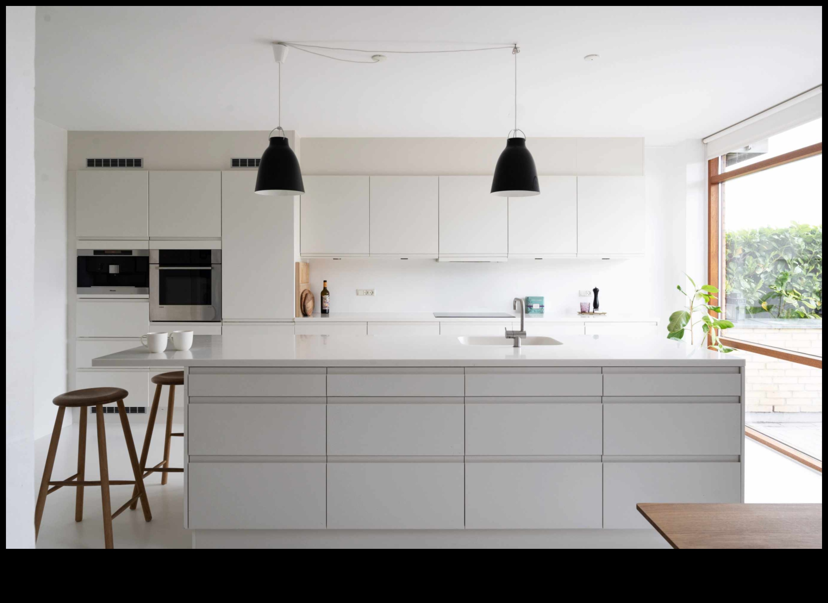 Care sunt câteva idei de decor de bucătărie scandinavă cu un design scandinav elegant?